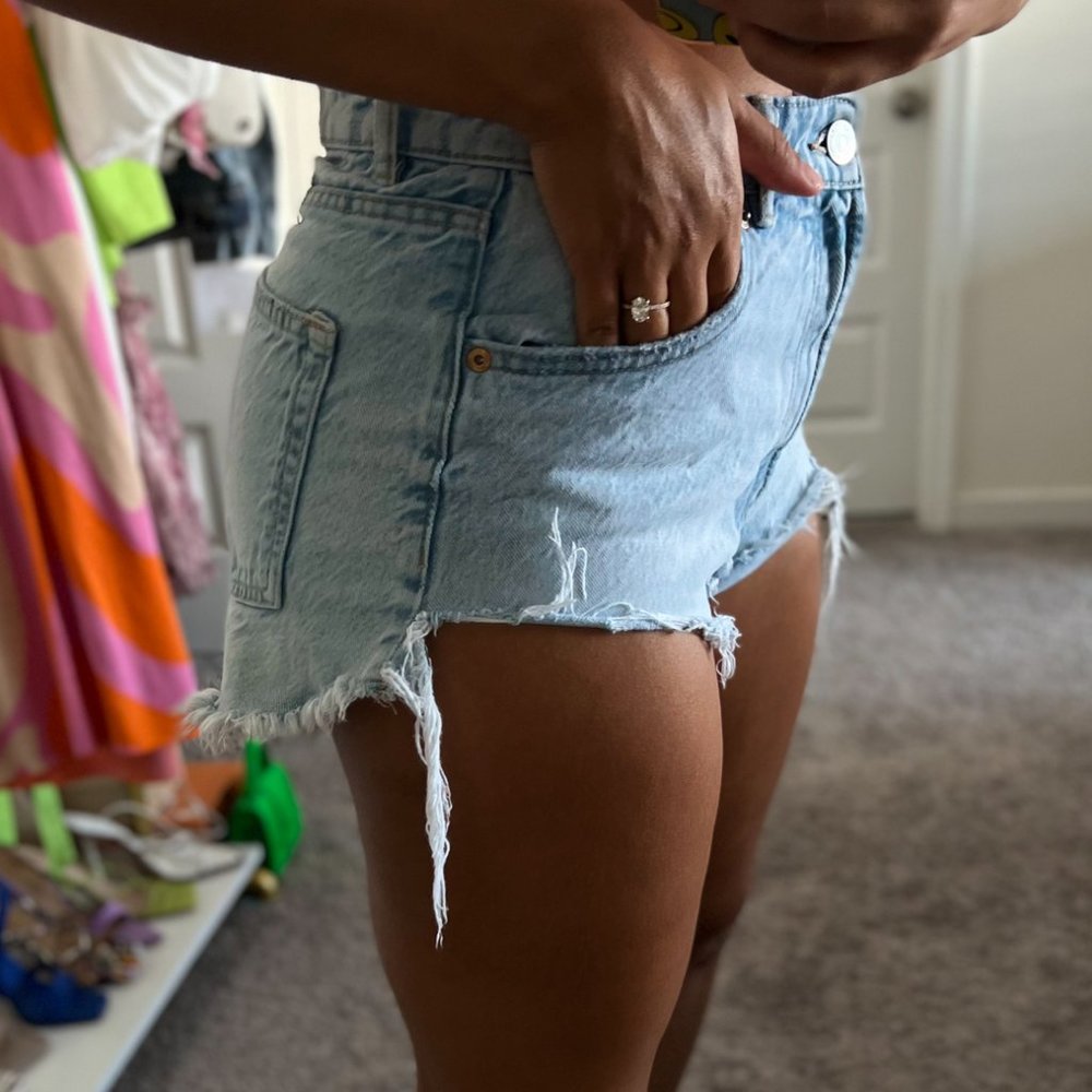ZARA Distressed Shorts (6)